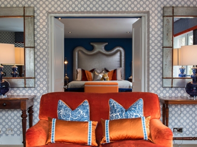 Torridon_Suite blue and white lounge.jpg